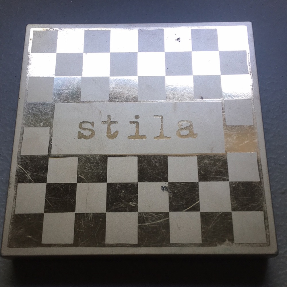 Stila Matte’N Metal Eye Shadow Palette